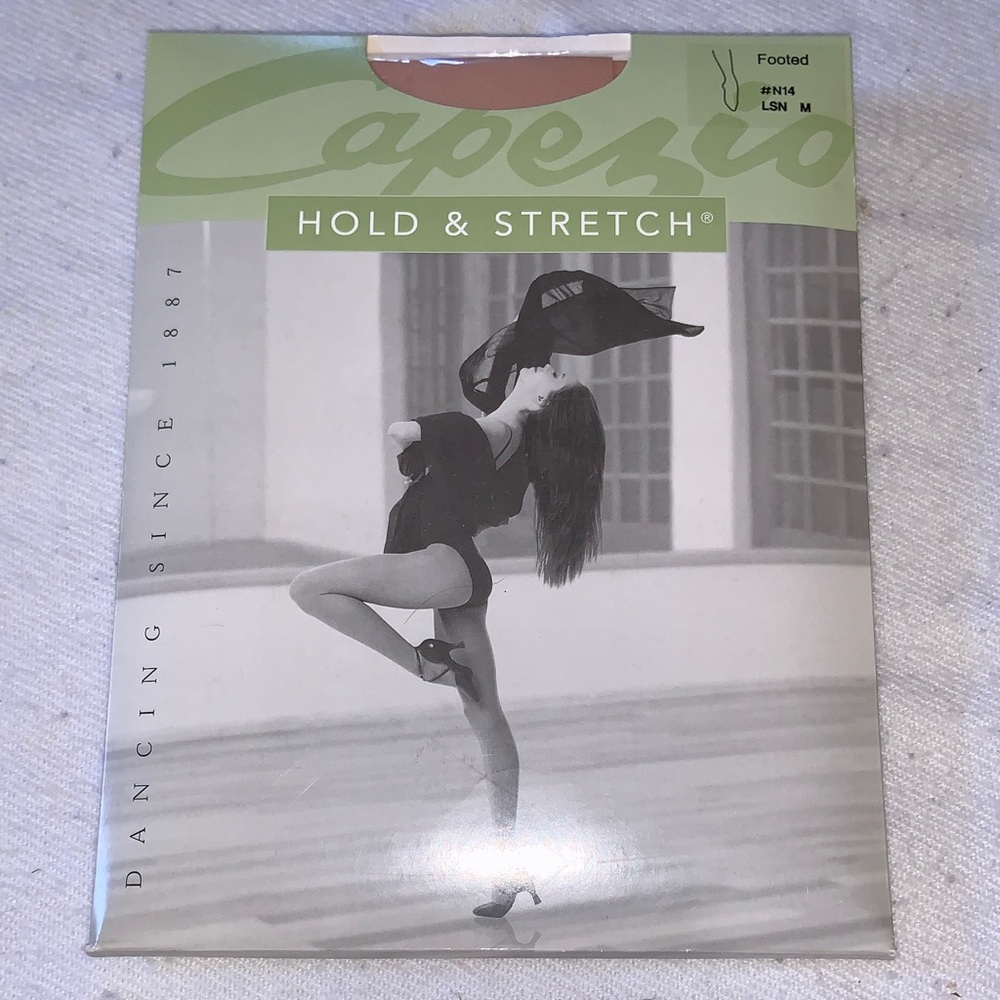 Capezio Hold & Stretch Footed Tights light suntan new in package size medium